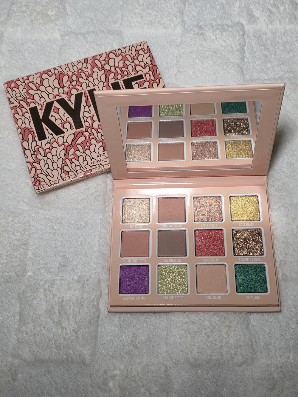 KYLIE COSMETICS EYESHADOW PALETTE UNDER THE SEA LIMITED EDITION+DISCONTINUED NIB